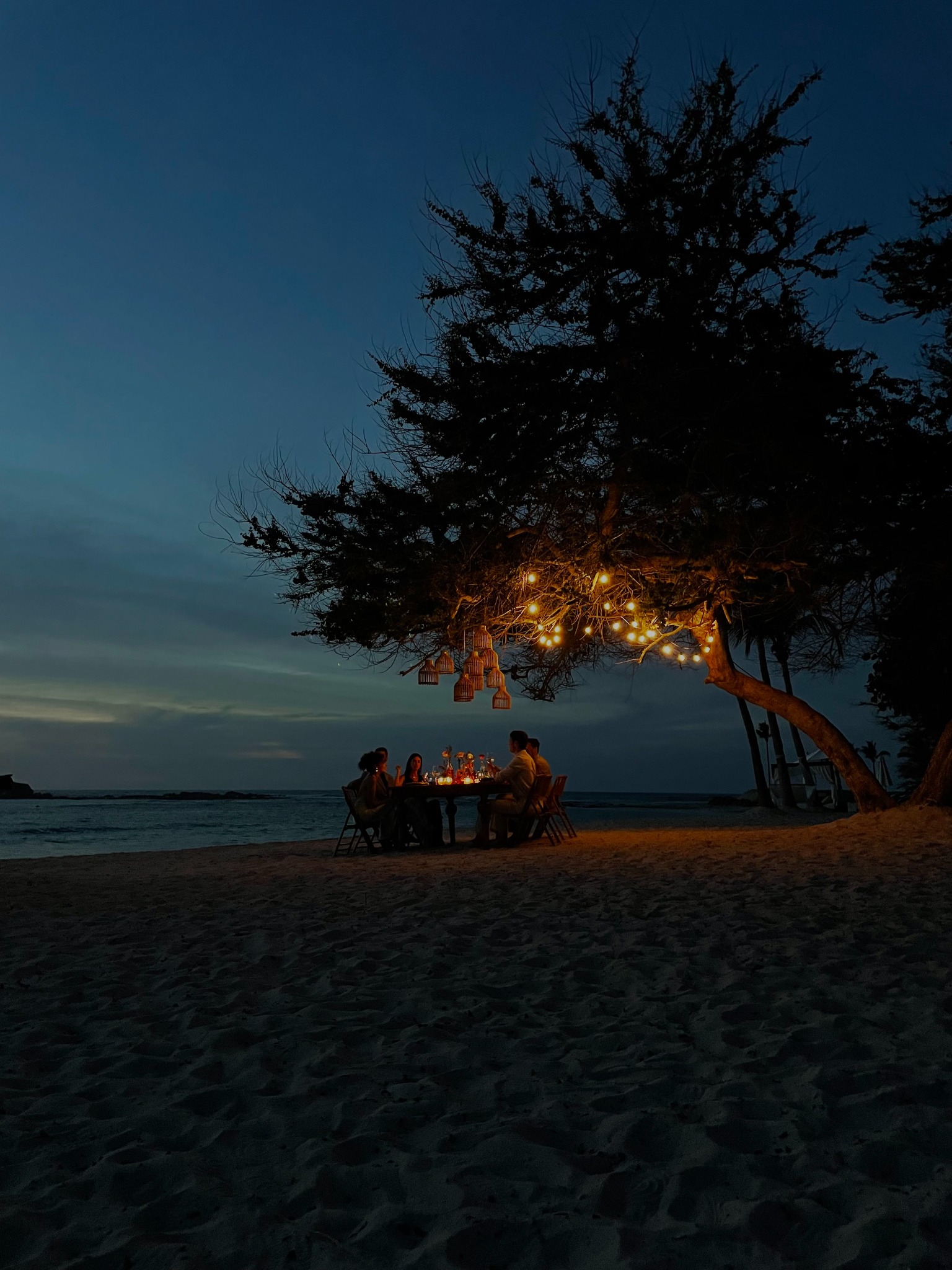 Private dinner by the beach